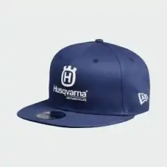 Premium snapback-caps i 100 % bomull, perfekt for fans av Husqvarna Motorsykler som &oslash;nsker stil og komfort i ett